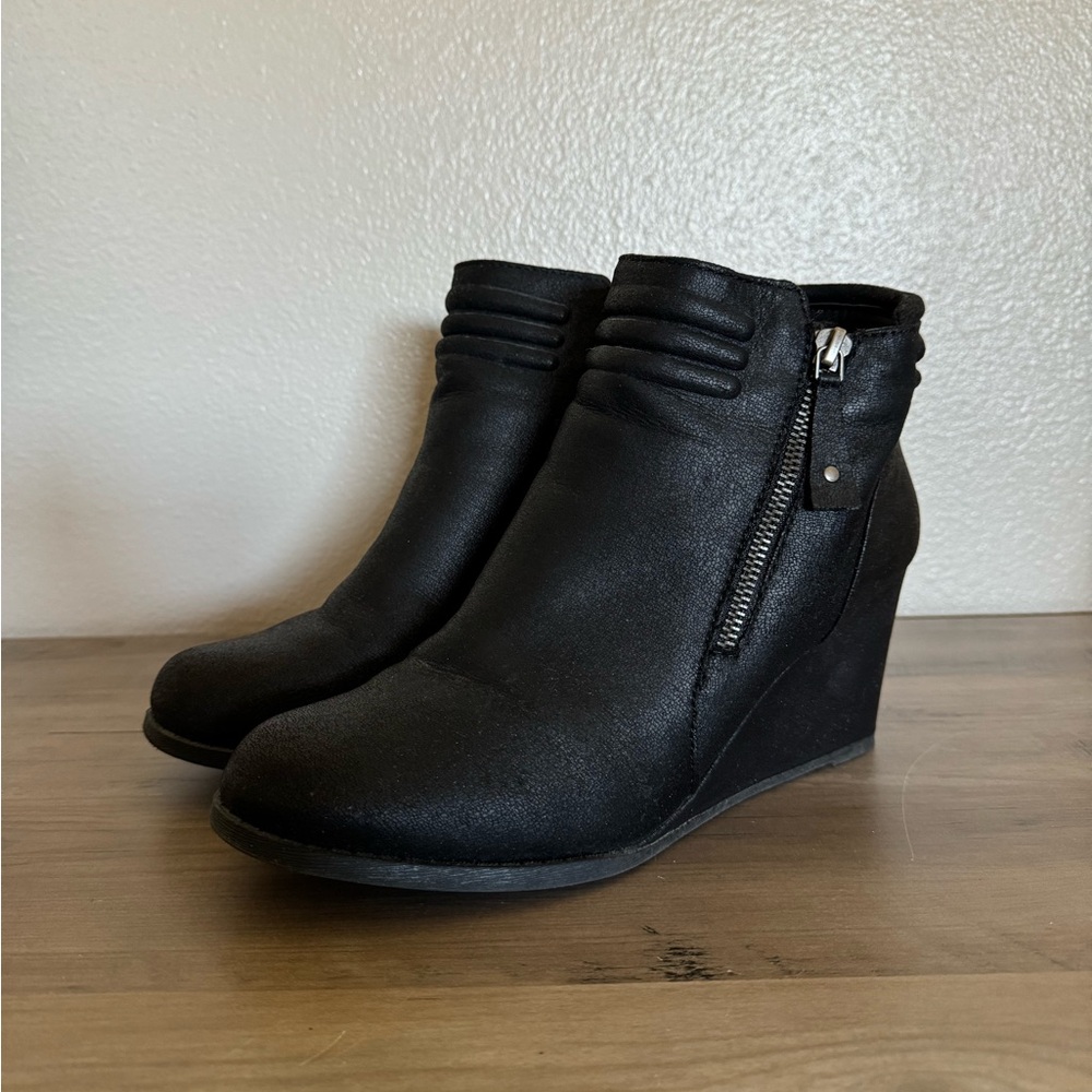 Black Wedge Boots
